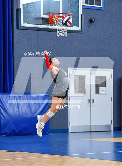 Thumbnail 1 in Incarnate Word Academy vs Brazos Christian (TAPPS Volleyball 4A Bi-District) photogallery.
