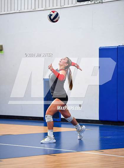 Thumbnail 1 in Incarnate Word Academy vs Brazos Christian (TAPPS Volleyball 4A Bi-District) photogallery.