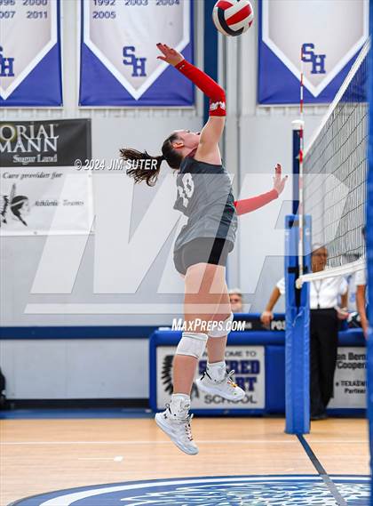 Thumbnail 3 in Incarnate Word Academy vs Brazos Christian (TAPPS Volleyball 4A Bi-District) photogallery.