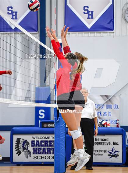 Thumbnail 2 in Incarnate Word Academy vs Brazos Christian (TAPPS Volleyball 4A Bi-District) photogallery.
