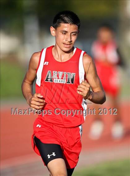 Thumbnail 1 in Titan Top 9 Invitational (Boys 3200m Run) photogallery.
