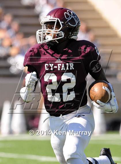 Thumbnail 1 in Cypress Woods vs Cy Fair photogallery.