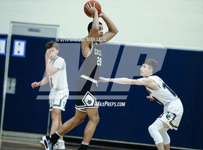 Thumbnail 3 in Loyola vs. Central Catholic (Marianist Classic) photogallery.