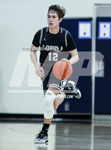 Thumbnail 1 in Loyola vs. Central Catholic (Marianist Classic) photogallery.