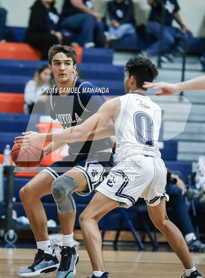 Thumbnail 3 in Loyola vs. Central Catholic (Marianist Classic) photogallery.