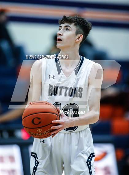Thumbnail 3 in Loyola vs. Central Catholic (Marianist Classic) photogallery.