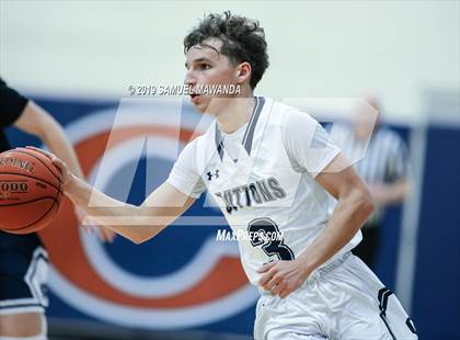 Thumbnail 1 in Loyola vs. Central Catholic (Marianist Classic) photogallery.