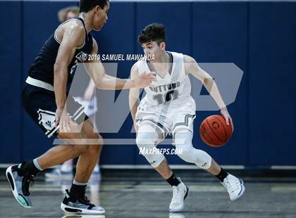 Thumbnail 2 in Loyola vs. Central Catholic (Marianist Classic) photogallery.