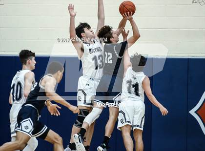 Thumbnail 3 in Loyola vs. Central Catholic (Marianist Classic) photogallery.