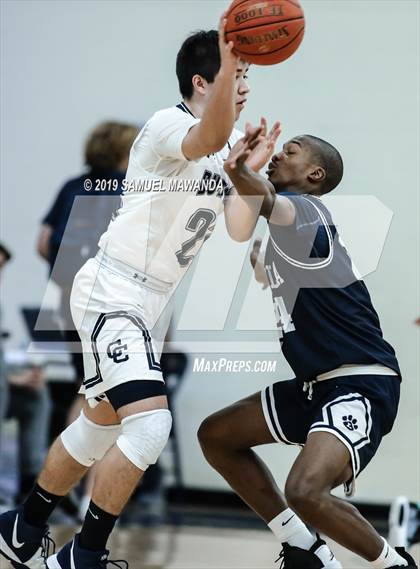 Thumbnail 3 in Loyola vs. Central Catholic (Marianist Classic) photogallery.