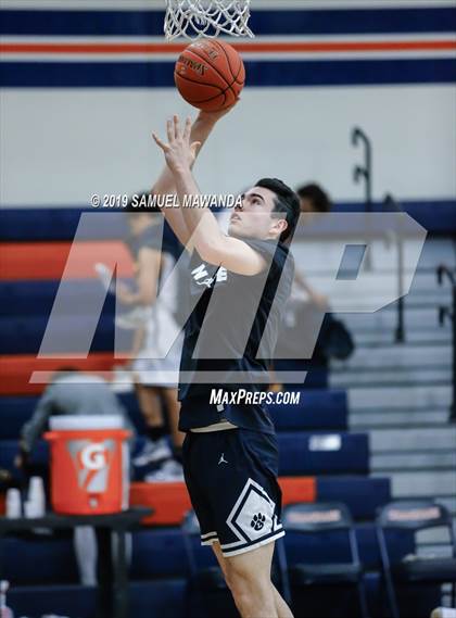 Thumbnail 1 in Loyola vs. Central Catholic (Marianist Classic) photogallery.