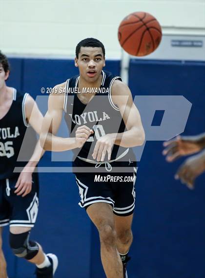 Thumbnail 1 in Loyola vs. Central Catholic (Marianist Classic) photogallery.