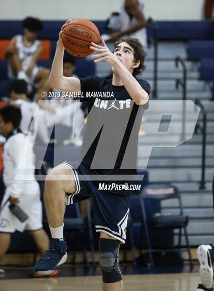 Thumbnail 3 in Loyola vs. Central Catholic (Marianist Classic) photogallery.