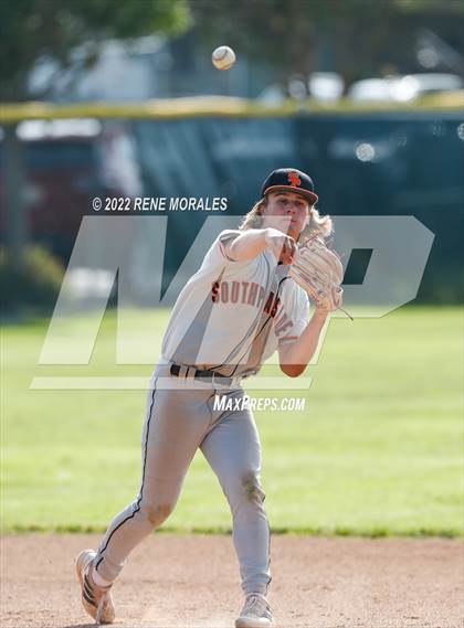 Thumbnail 3 in South Pasadena vs Monrovia photogallery.
