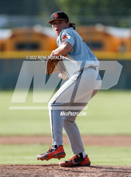 Thumbnail 2 in South Pasadena vs Monrovia photogallery.