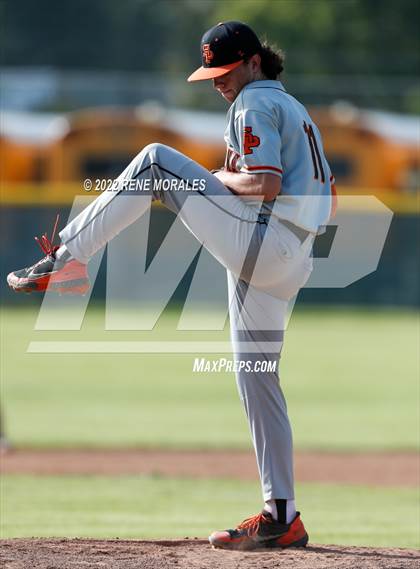 Thumbnail 2 in South Pasadena vs Monrovia photogallery.