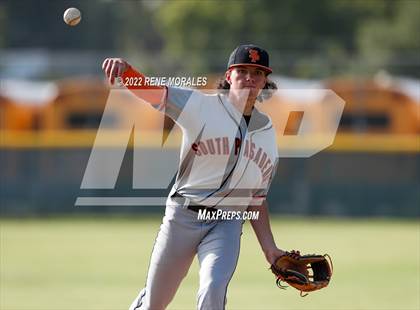 Thumbnail 1 in South Pasadena vs Monrovia photogallery.