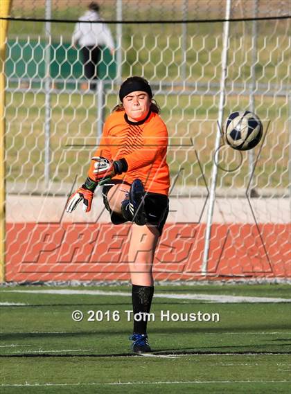 Thumbnail 3 in Monrovia vs South Pasadena photogallery.