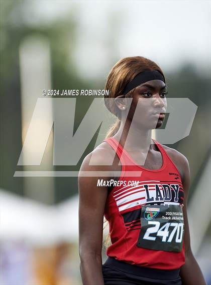 Thumbnail 2 in FHSAA 3A Finals (400 Meter) photogallery.