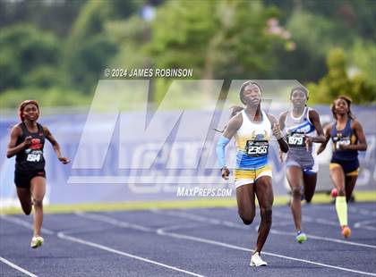 Thumbnail 3 in FHSAA 3A Finals (400 Meter) photogallery.