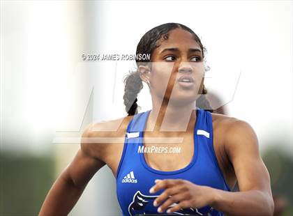 Thumbnail 1 in FHSAA 3A Finals (400 Meter) photogallery.