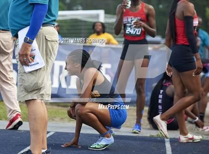 Thumbnail 2 in FHSAA 3A Finals (400 Meter) photogallery.