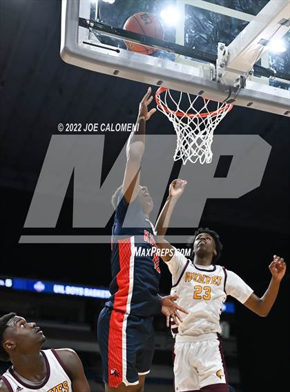 Thumbnail 3 in Beaumont United vs Kimball (UIL 5A State Semifinal) photogallery.