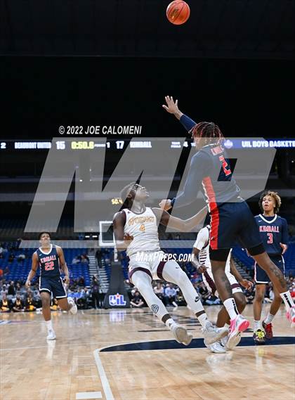 Thumbnail 2 in Beaumont United vs Kimball (UIL 5A State Semifinal) photogallery.
