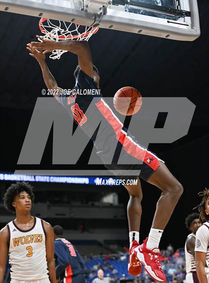 Thumbnail 2 in Beaumont United vs Kimball (UIL 5A State Semifinal) photogallery.