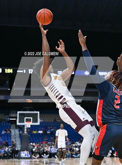 Thumbnail 3 in Beaumont United vs Kimball (UIL 5A State Semifinal) photogallery.
