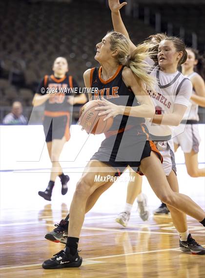 Thumbnail 2 in Ryle vs Dixie (2024 9th Region Girls Basketball Tournament) photogallery.
