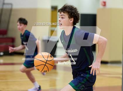 Thumbnail 2 in FR: Creekview @ Lassiter photogallery.