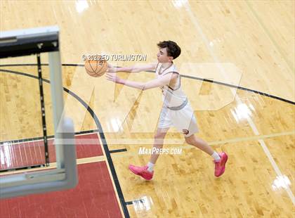 Thumbnail 1 in FR: Creekview @ Lassiter photogallery.