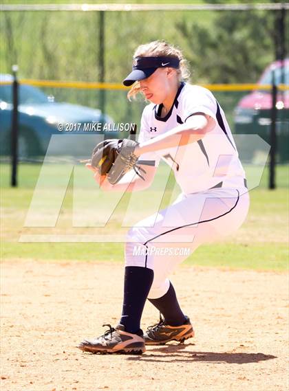 Thumbnail 3 in Sale Creek vs Knoxville Catholic photogallery.
