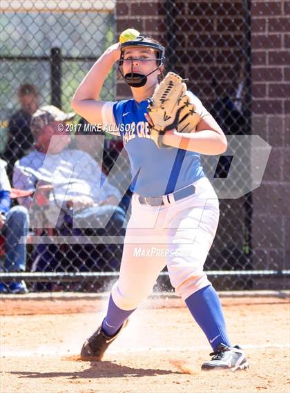 Thumbnail 2 in Sale Creek vs Knoxville Catholic photogallery.