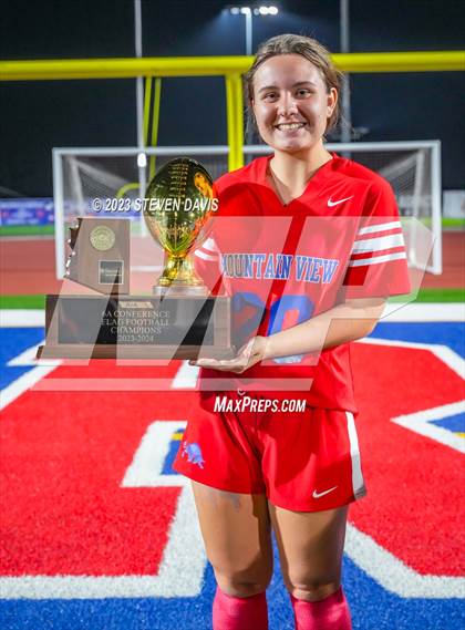 Thumbnail 3 in Mountain Ridge @ Mountain View (AIA 6A Final Awards) photogallery.