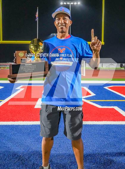 Thumbnail 3 in Mountain Ridge @ Mountain View (AIA 6A Final Awards) photogallery.