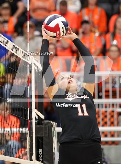 Thumbnail 1 in Nocona vs Whitewright (UIL 2A D1 Volleyball Semifinal) photogallery.