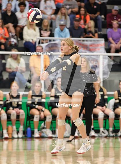 Thumbnail 3 in Nocona vs Whitewright (UIL 2A D1 Volleyball Semifinal) photogallery.