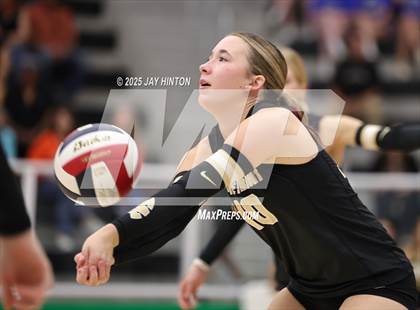Thumbnail 3 in Nocona vs Whitewright (UIL 2A D1 Volleyball Semifinal) photogallery.