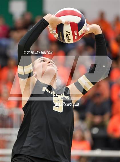 Thumbnail 1 in Nocona vs Whitewright (UIL 2A D1 Volleyball Semifinal) photogallery.