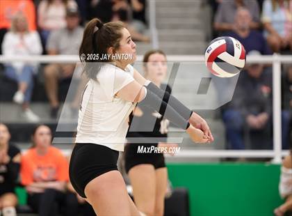 Thumbnail 3 in Nocona vs Whitewright (UIL 2A D1 Volleyball Semifinal) photogallery.