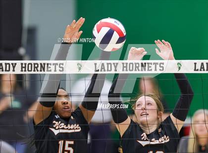 Thumbnail 3 in Nocona vs Whitewright (UIL 2A D1 Volleyball Semifinal) photogallery.