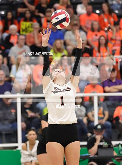 Thumbnail 1 in Nocona vs Whitewright (UIL 2A D1 Volleyball Semifinal) photogallery.