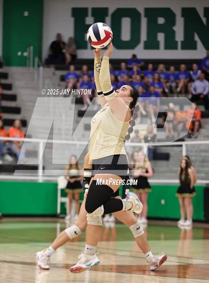 Thumbnail 2 in Nocona vs Whitewright (UIL 2A D1 Volleyball Semifinal) photogallery.