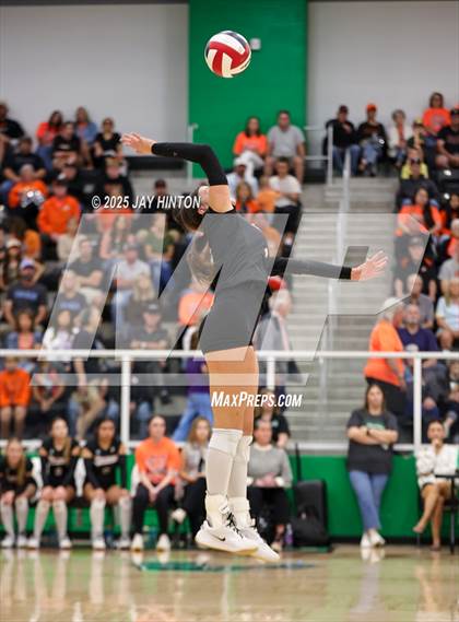 Thumbnail 3 in Nocona vs Whitewright (UIL 2A D1 Volleyball Semifinal) photogallery.