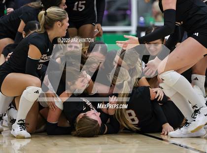 Thumbnail 2 in Nocona vs Whitewright (UIL 2A D1 Volleyball Semifinal) photogallery.