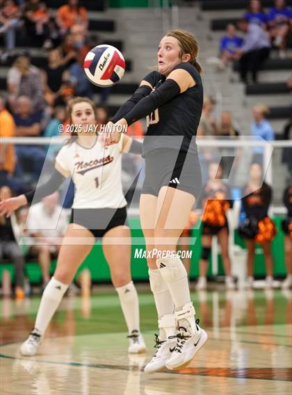 Thumbnail 2 in Nocona vs Whitewright (UIL 2A D1 Volleyball Semifinal) photogallery.