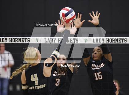 Thumbnail 3 in Nocona vs Whitewright (UIL 2A D1 Volleyball Semifinal) photogallery.