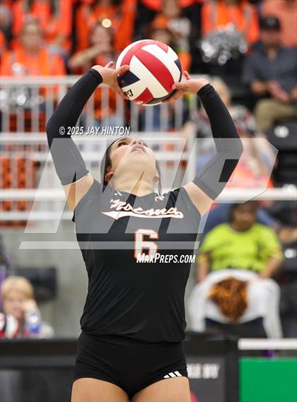 Thumbnail 3 in Nocona vs Whitewright (UIL 2A D1 Volleyball Semifinal) photogallery.